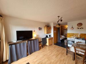 Appartements Studio Saint-Michel-de-Chaillol, 1 piece, 4 personnes - FR-1-393-160 : photos des chambres