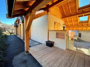 Chalets Chalet Puy-Saint-Pierre, 4 pieces, 8 personnes - FR-1-330C-136 : photos des chambres