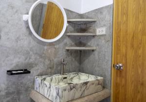 Filou Studio Butterfly Pool Access 29 66