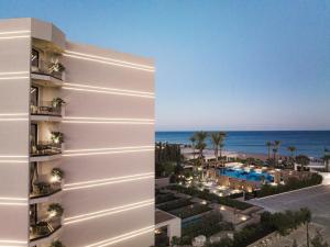 AmmadesSuites Beach Hotel & Spa - Adults Only