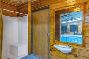 Super 8 by Wyndham Valentine NE