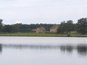 Maisons de vacances Maison chaleureuse dans un domaine avec etangs. : photos des chambres