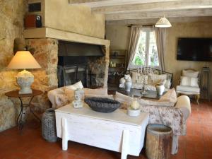 Maisons de vacances Charming holiday home in Lorgues with private pool : photos des chambres