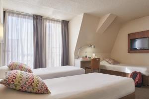 Hotels Campanile Lyon Centre - Berges du Rhone : Chambre Triple Supérieure (2 Adultes + 1 Enfant) - Non remboursable