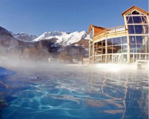 Les Suites du Monetier, alliant le charme et lauthenticité dun chalet de prestige au cœur du village