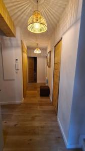 Appartements Les Suites du Monetier, alliant le charme et l'authenticite d'un chalet de prestige au coeur du village : photos des chambres
