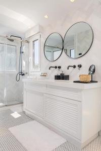 Seafront Luxury villa "Tesoro Mio"