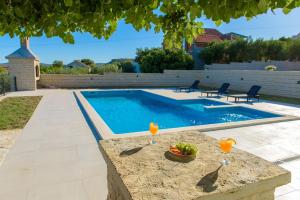 Poolincluded Holiday Home Maslina