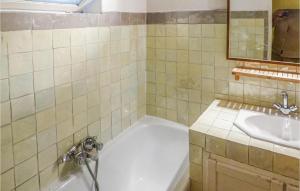 6 Bedroom Stunning Home In Aups