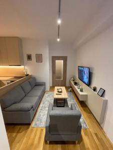 Hills Apartments