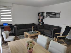 Appartements App 5 pers, parking, 3mn RER A, 40 mn du centre de Paris, Cergy le Haut : photos des chambres