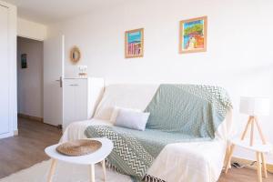 Appartements Charmant a 600 m des plages proche des commerces LESCLESDENICOLE : photos des chambres