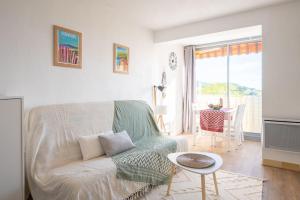 Appartements Charmant a 600 m des plages proche des commerces LESCLESDENICOLE : photos des chambres