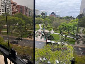 Bonito depa san isidro cama queen home office wifi y cochera