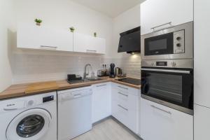 Appartements LE DUPLEX - PARKING GRATUIT+ WIFI + NETFLIX : photos des chambres