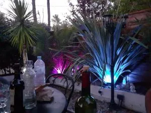 Chalet de charme avec piscine - Cuges-les-Pins