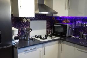 Chalets Chalet de charme avec piscine : photos des chambres