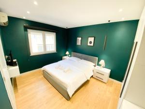 Matisse No9 - One Bedroom City Center Apartment