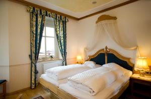 One-Bedroom Apartment room in NaturResidence Dolomitenhof