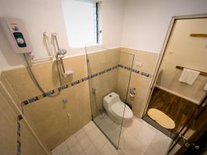 Island View Beachfront Resort