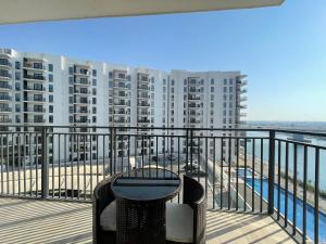 Yas Island - 2 Bedrooms, 2 toilet with shared Pool & Parking