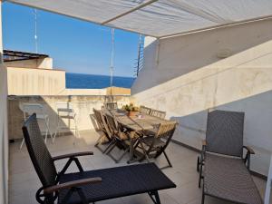 SEA-VIEW TERRACE & BIKES Moon Ortigia Holiday Home