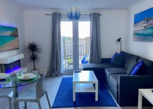 Oceano - Carbis bay, St Ives, 1 bed apartment with free parking near to the beach
