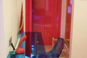 Room in a neoclassical house - ladybug