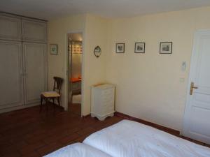 Maisons de vacances Spacious holiday home in Draguignan with private pool : photos des chambres