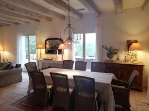 Maisons de vacances Beautiful holiday home in Lorgues with private pool : photos des chambres