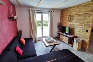Maisons de vacances Belle maison renovee, 5mn a pied de la mer, classee meuble de tourisme 3 etoiles : photos des chambres