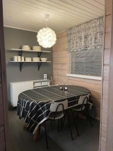 Vuosselin Kuura (2 mh + tilava parvi)