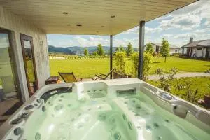 Natura Hill Zebegény - Butik szobák és Étterem - 塔塔班亚