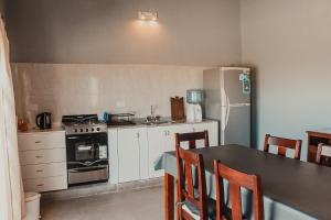 EL PEDREGAL casa rural 2 dormit pileta compartida