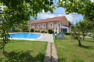 Aggelos Family Hotel