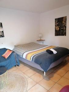 Appartements CAP NATURE - Le Studio -horaires adaptables- Ideal COUPLES et STAGIAIRES PROS : photos des chambres