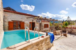 Traditional Home Vereniki With Heated Pool - BY APOKORONAS VILLAS