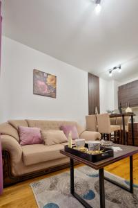 Avala 26, kompleks Titova Vila