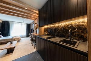 Woodside Residences & SPA