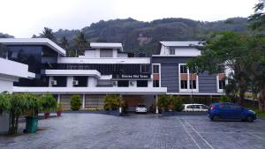 VEETEE MID TOWN