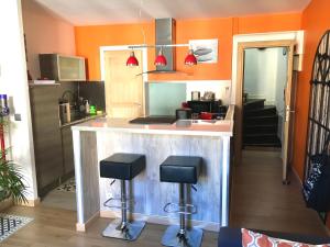 DUPLEX 52m2 hyper centre, petite TERRASSE exposée Sud