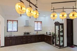 Private Luxury Home With Spacious Design