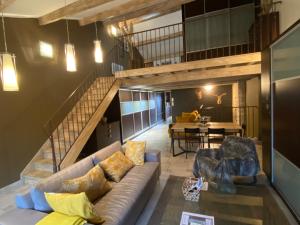 Appartements Le Loft DUPLEX, 2 Terrasses, au coeur du village : photos des chambres