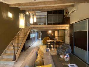 Appartements Le Loft DUPLEX, 2 Terrasses, au coeur du village : photos des chambres