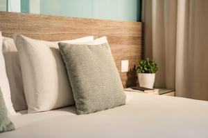 Standard Double or Twin Room room in 115 The Strand Hotel by NEU Collective