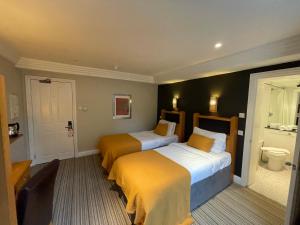 Twin Room room in Shandon House Hotel