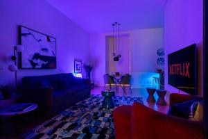 WHome Prime Location Contemporary Luxury Apartment w AC & Elevator