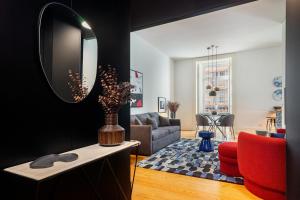 WHome Prime Location Contemporary Luxury Apartment w AC & Elevator