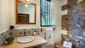 Cortijo La Alberquilla Íllora by Ruralidays