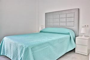 Apartamento con azotea privada